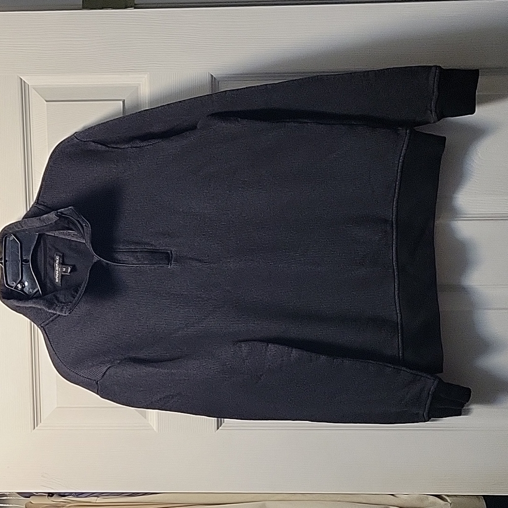 Men's black and gray sweater. Size Medium. Brand is Banana Republic